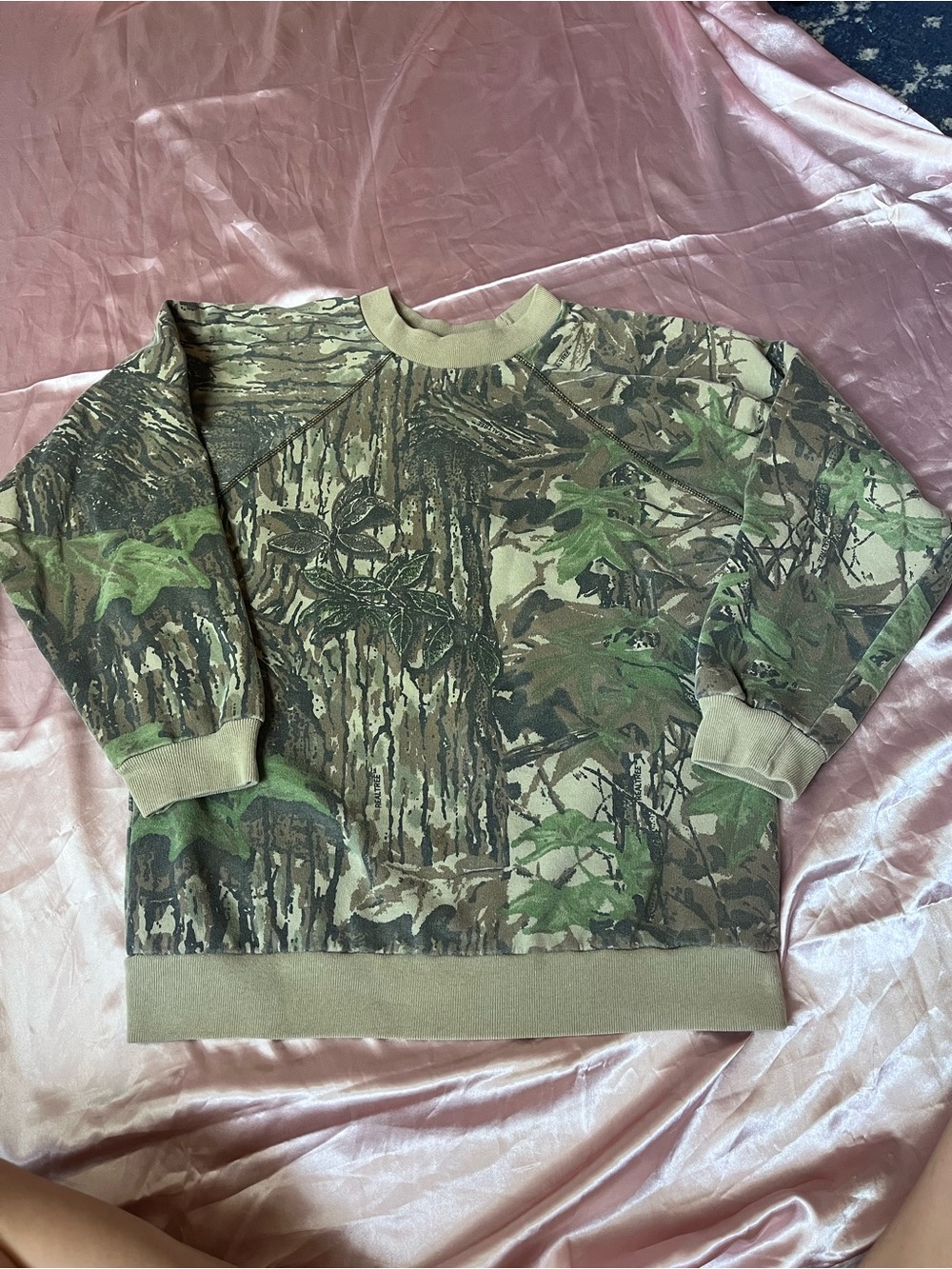 Liberty Kids Realtree Crewneck Sweatshirt in Green, Tan & Brown Camo Vintage